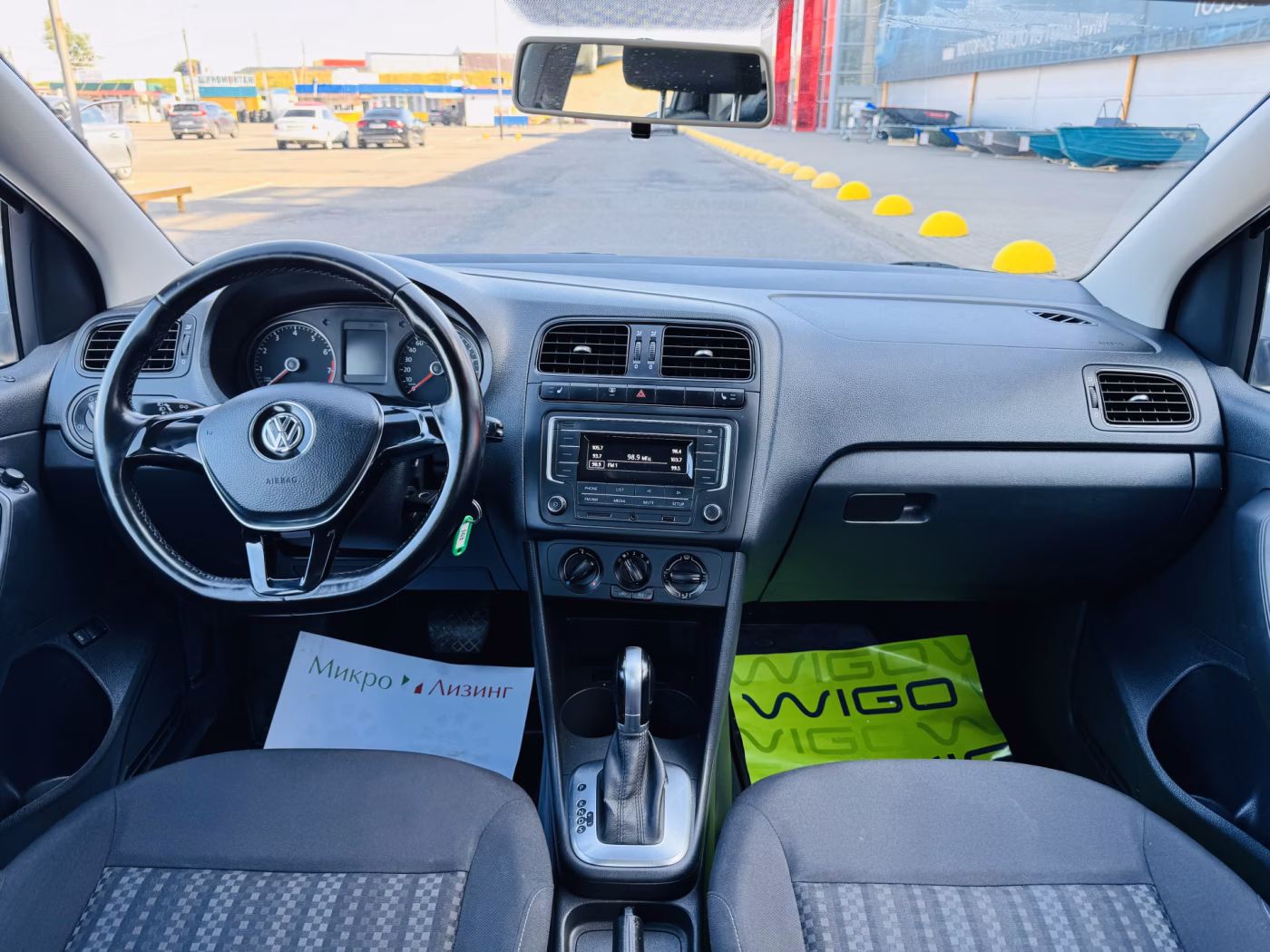 Volkswagen Polo Sedan фото 10