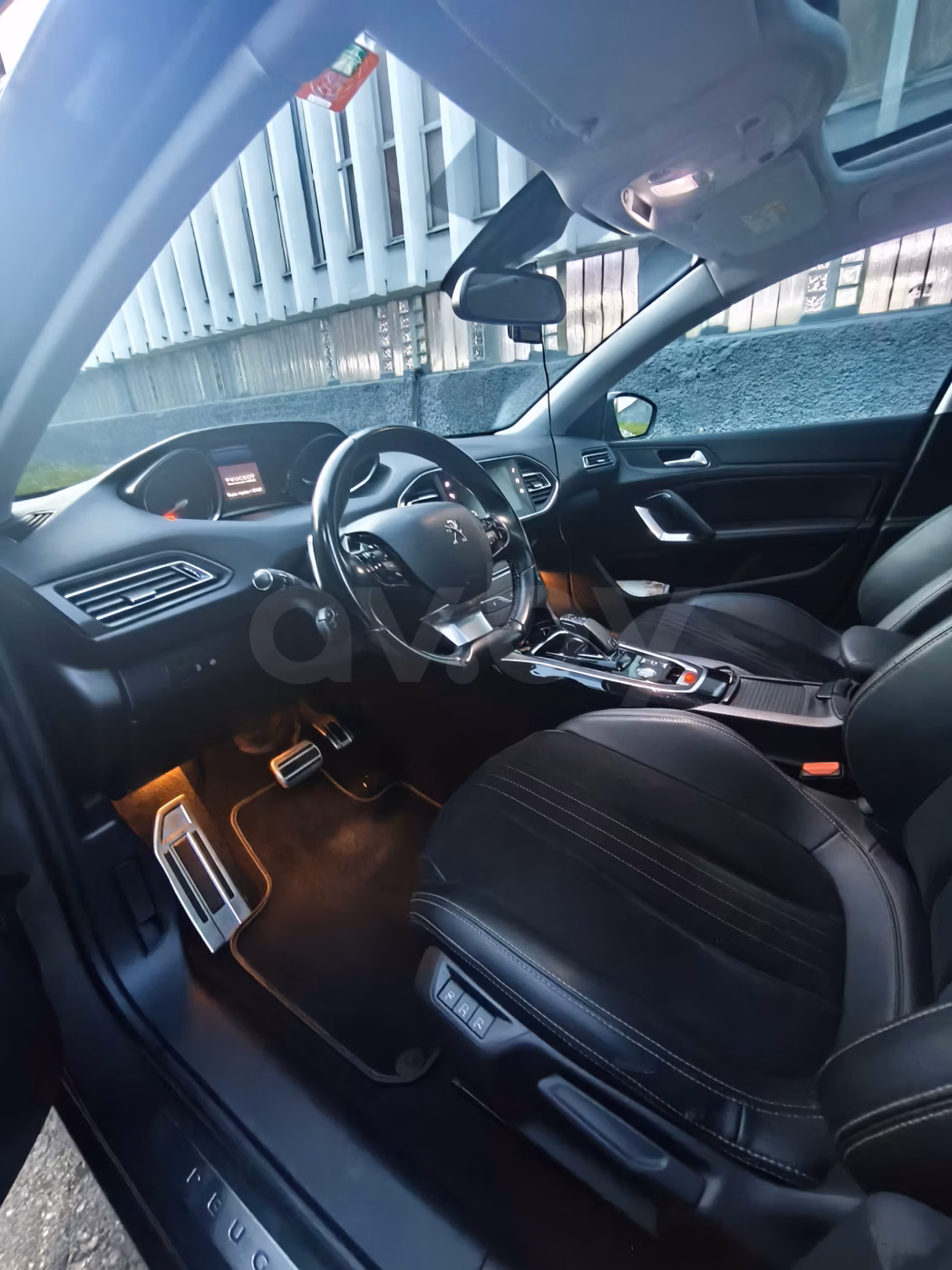 Peugeot 308 фото 12