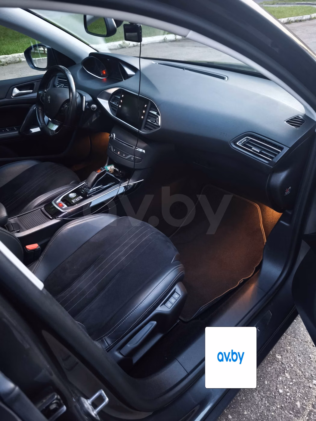 Peugeot 308 фото 13