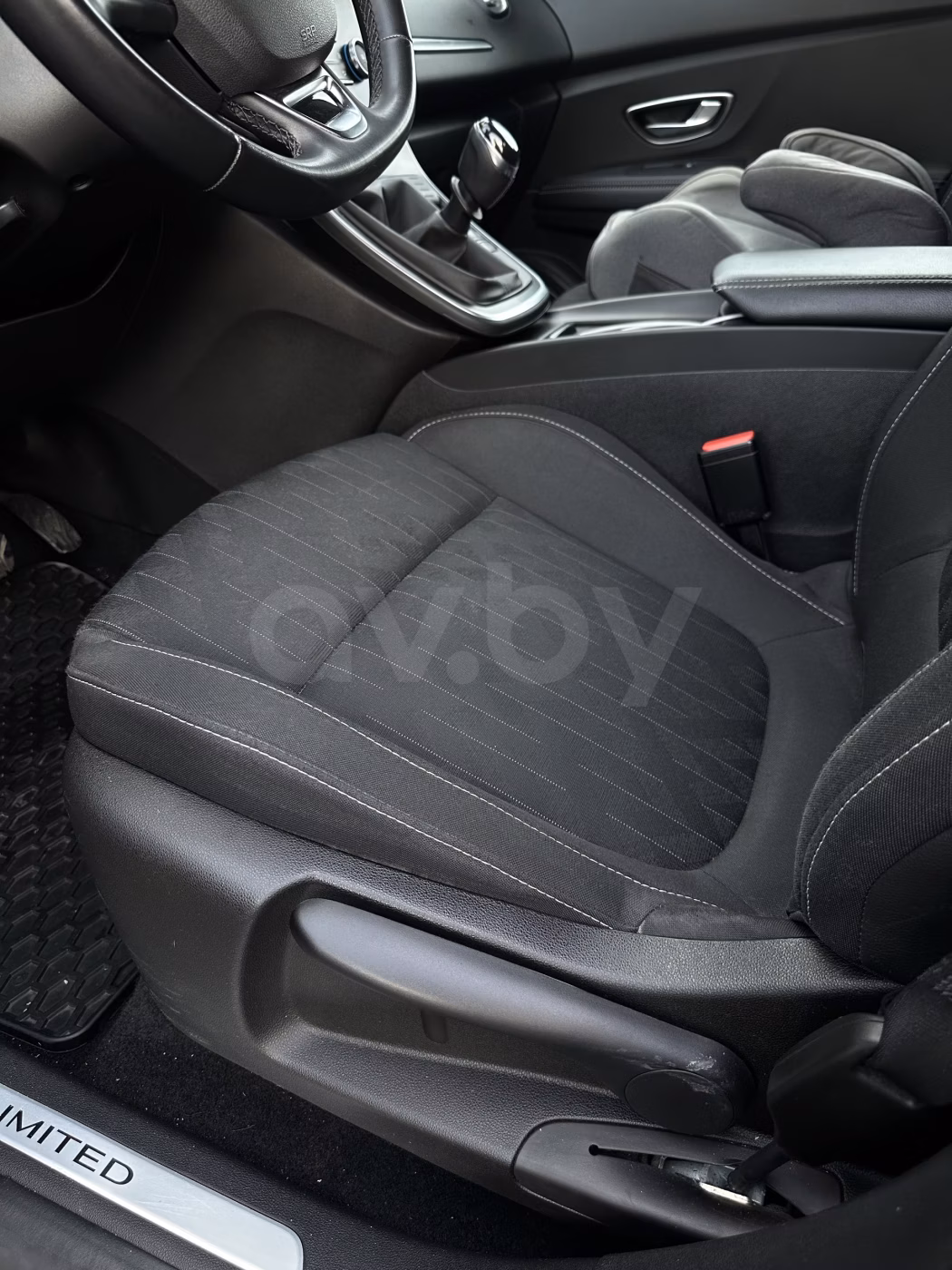 Renault Grand Scenic фото 16