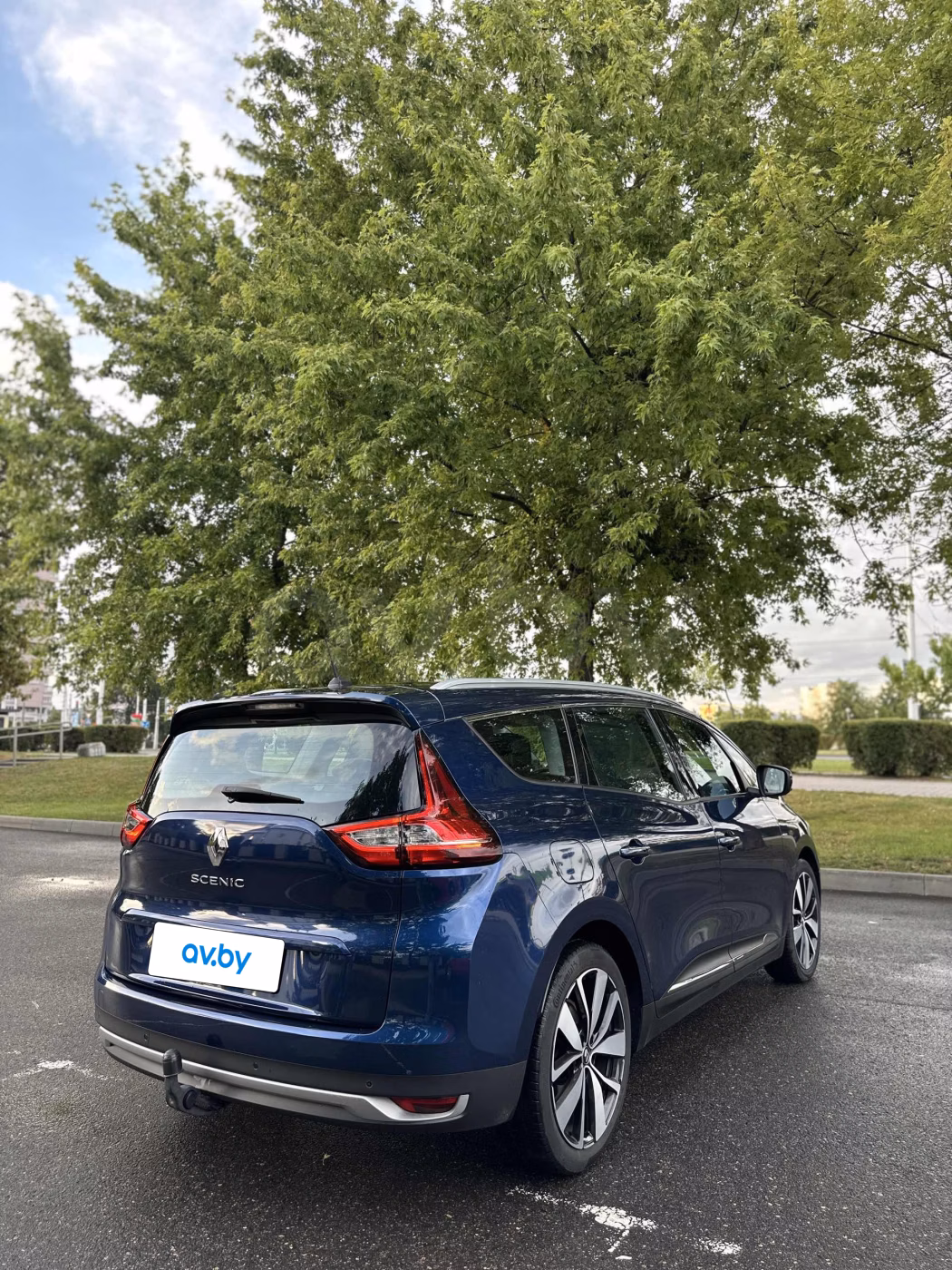 Renault Grand Scenic фото 9
