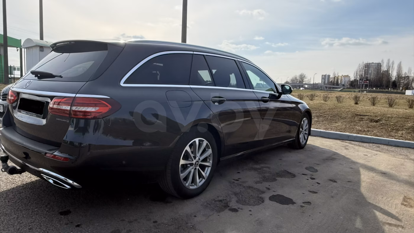 Mercedes-Benz E-Класс фото 2
