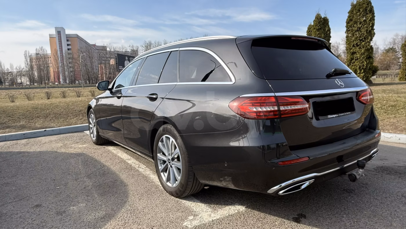 Mercedes-Benz E-Класс фото 3