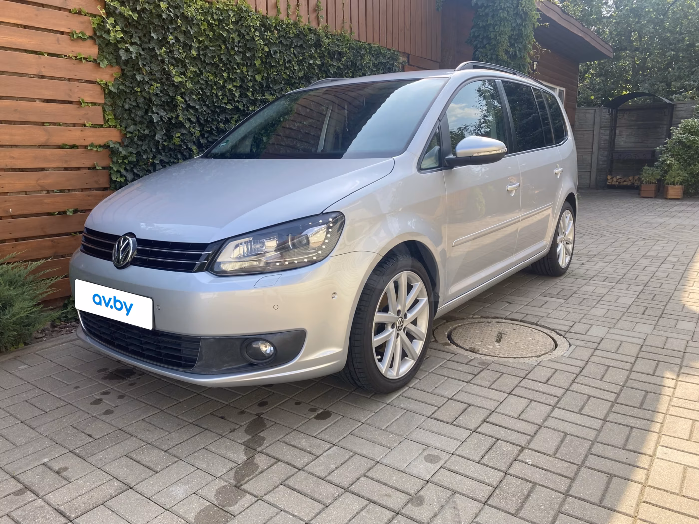 Volkswagen Touran фото 2