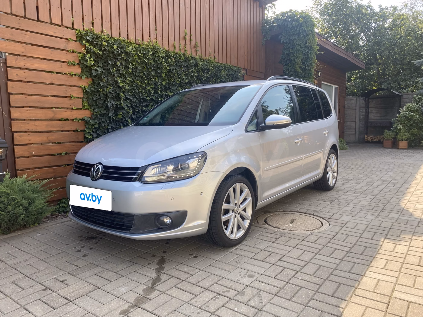 Volkswagen Touran фото 3