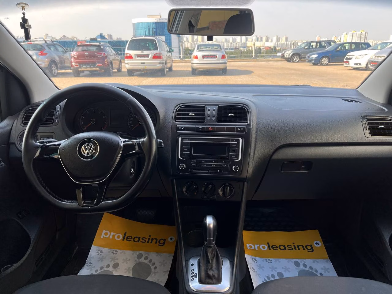 Volkswagen Polo Sedan фото 13