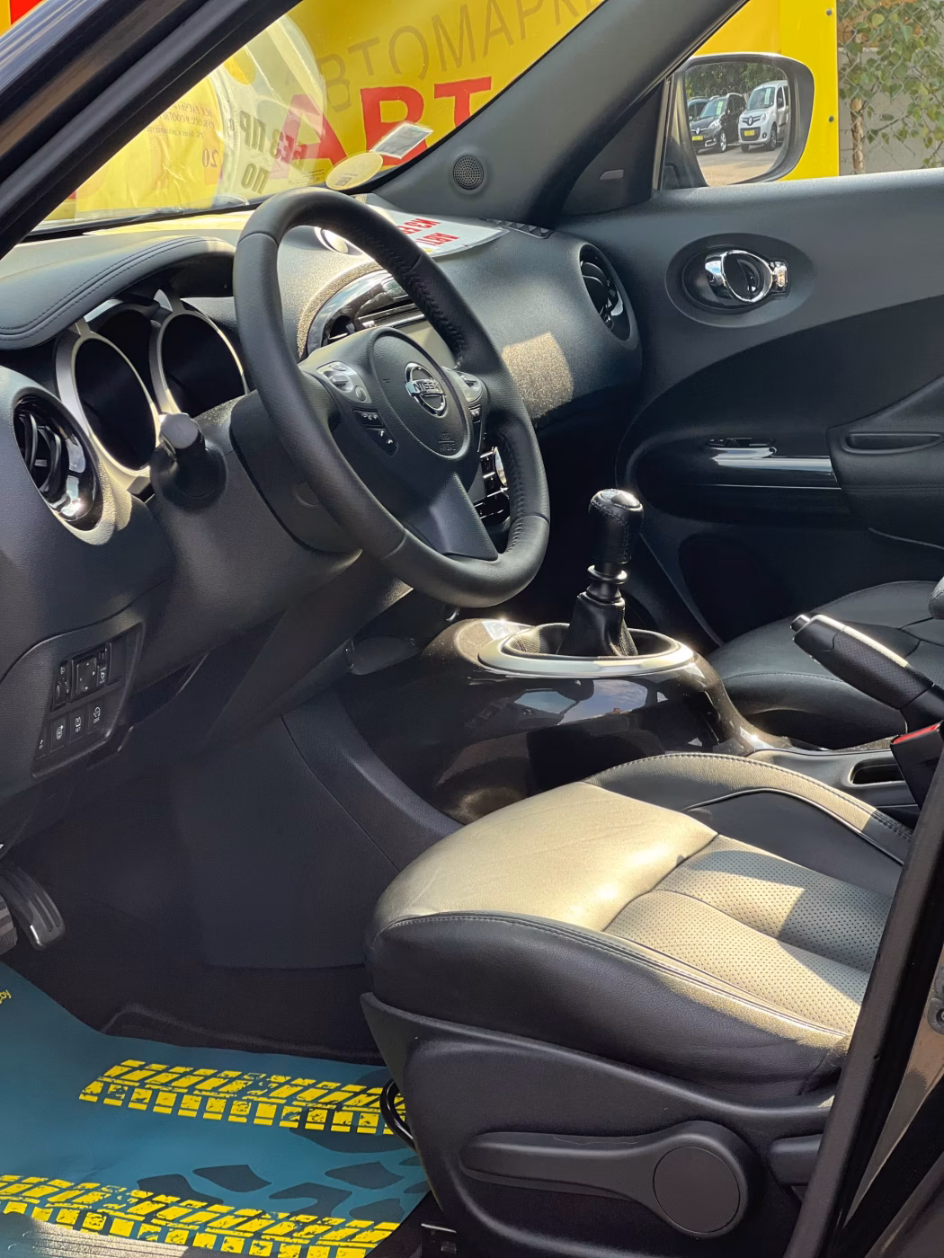 Nissan Juke фото 11