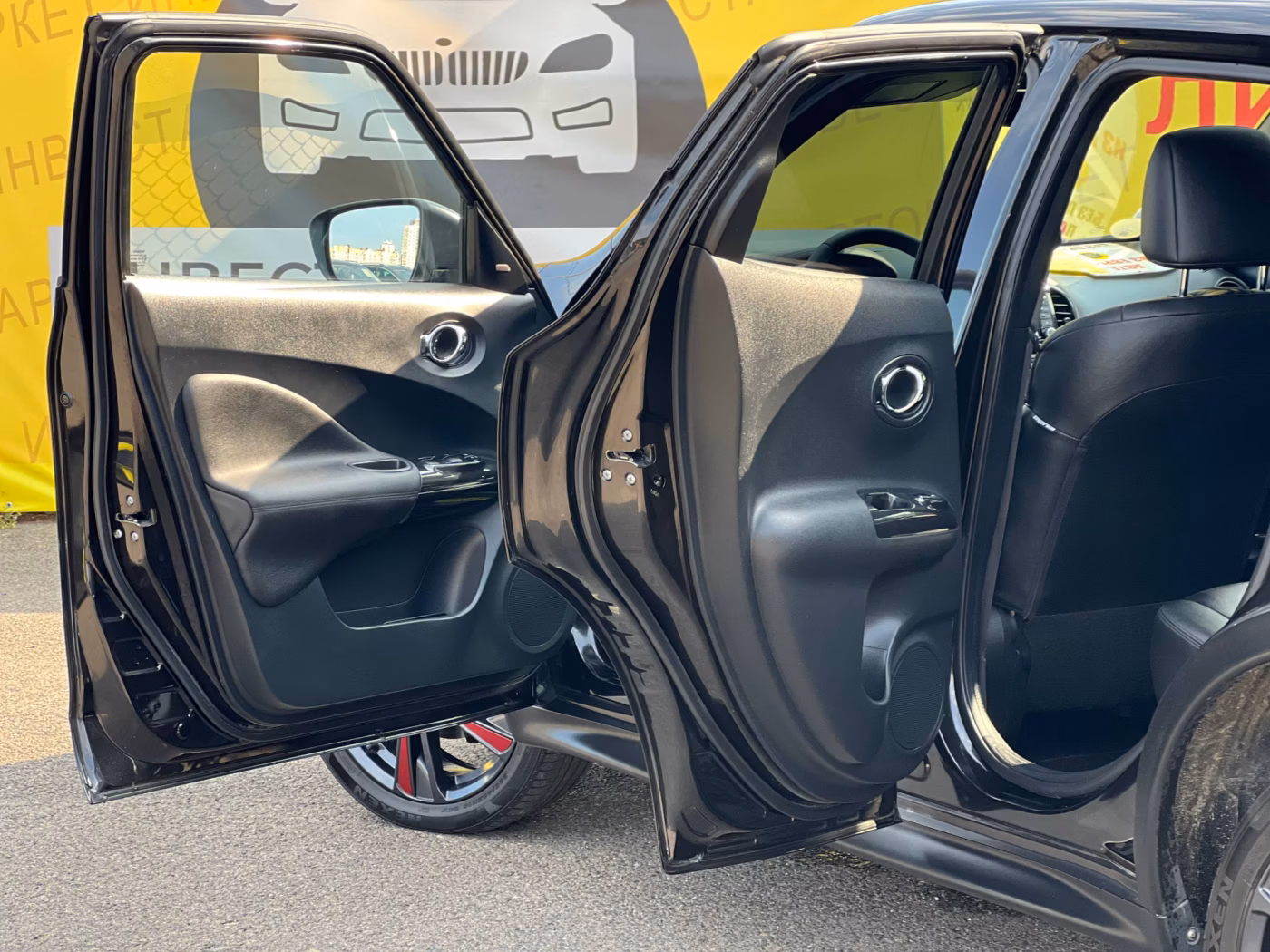 Nissan Juke фото 13