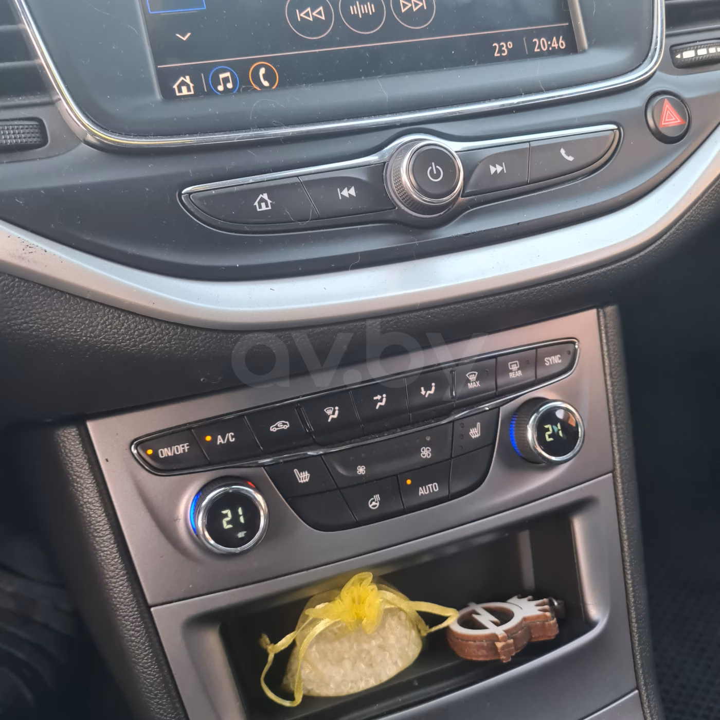 Opel Astra фото 8