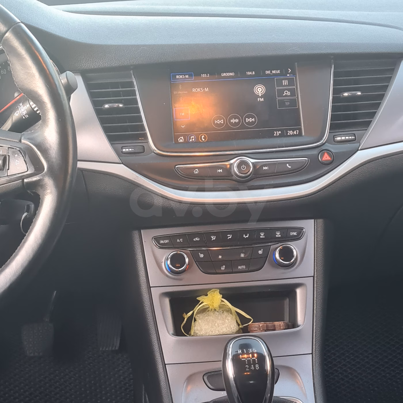 Opel Astra фото 9