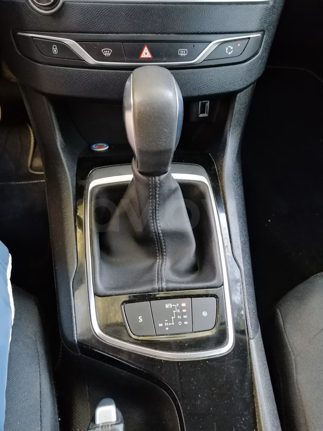 Peugeot 308 фото 14