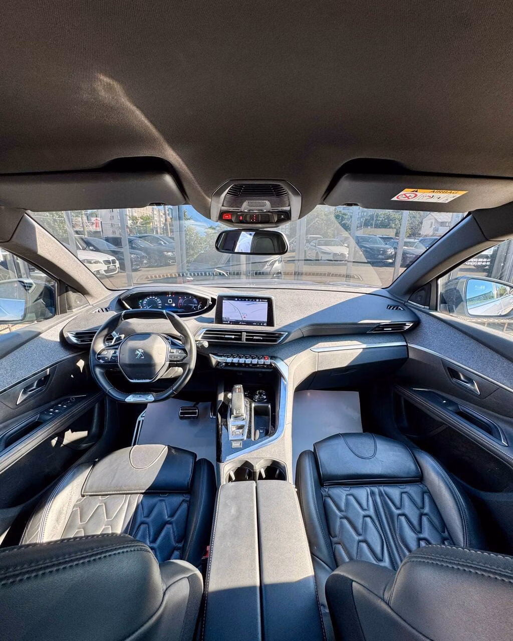 Peugeot 5008 фото 9
