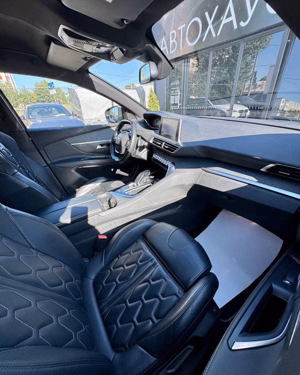 Peugeot 5008 фото 14