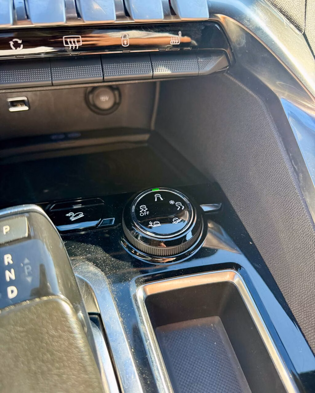 Peugeot 5008 фото 17