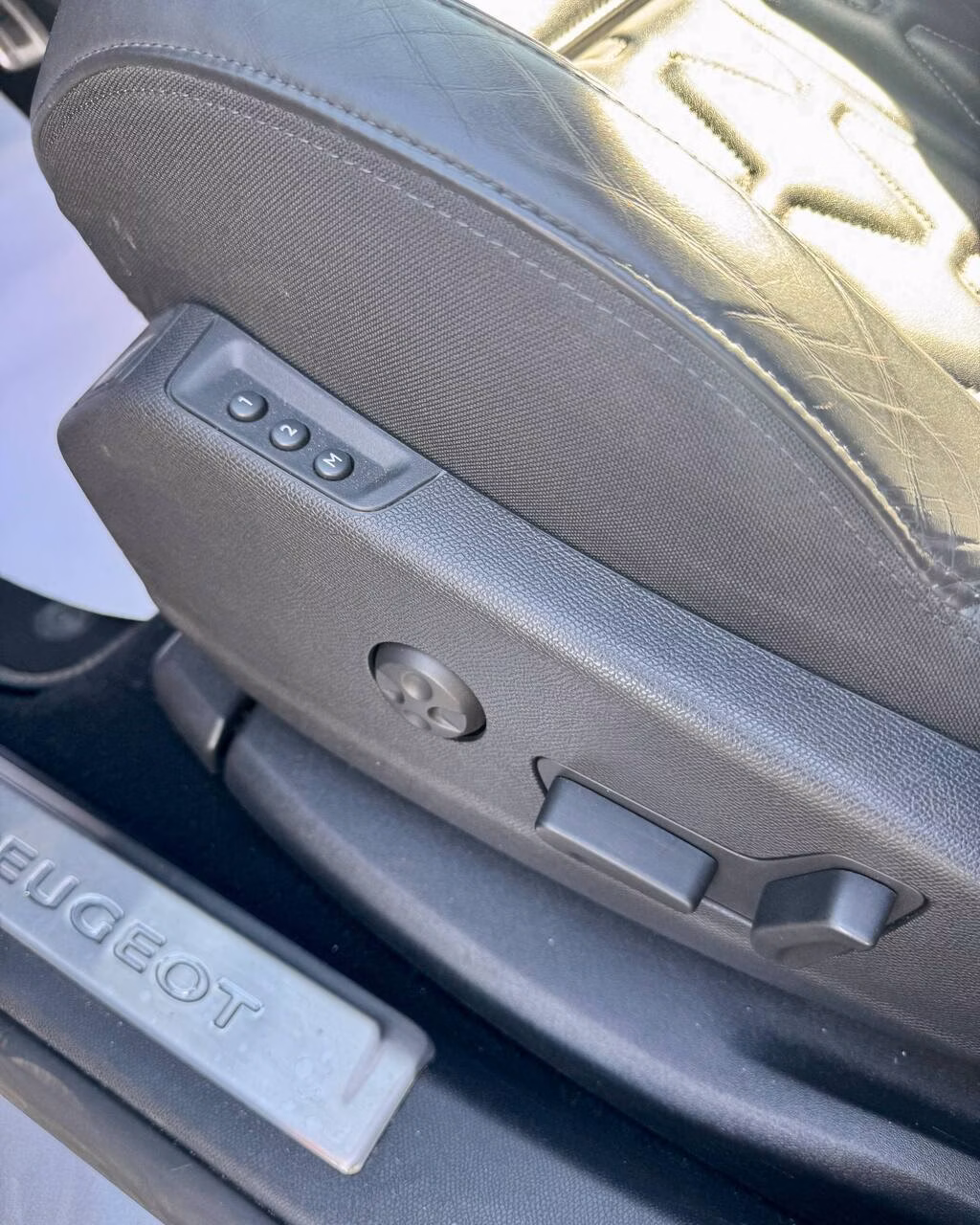 Peugeot 5008 фото 19