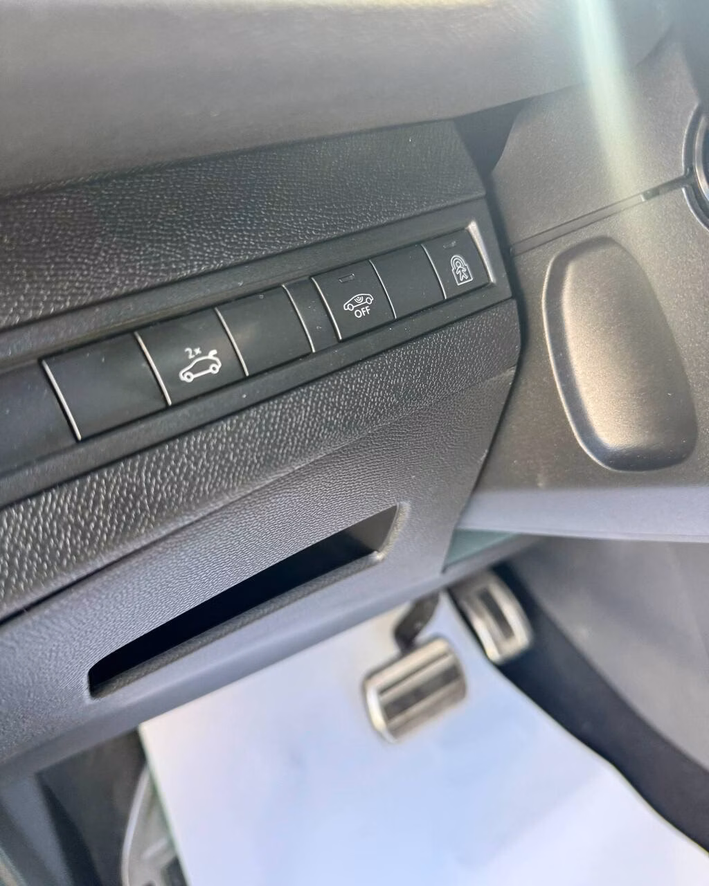 Peugeot 5008 фото 20