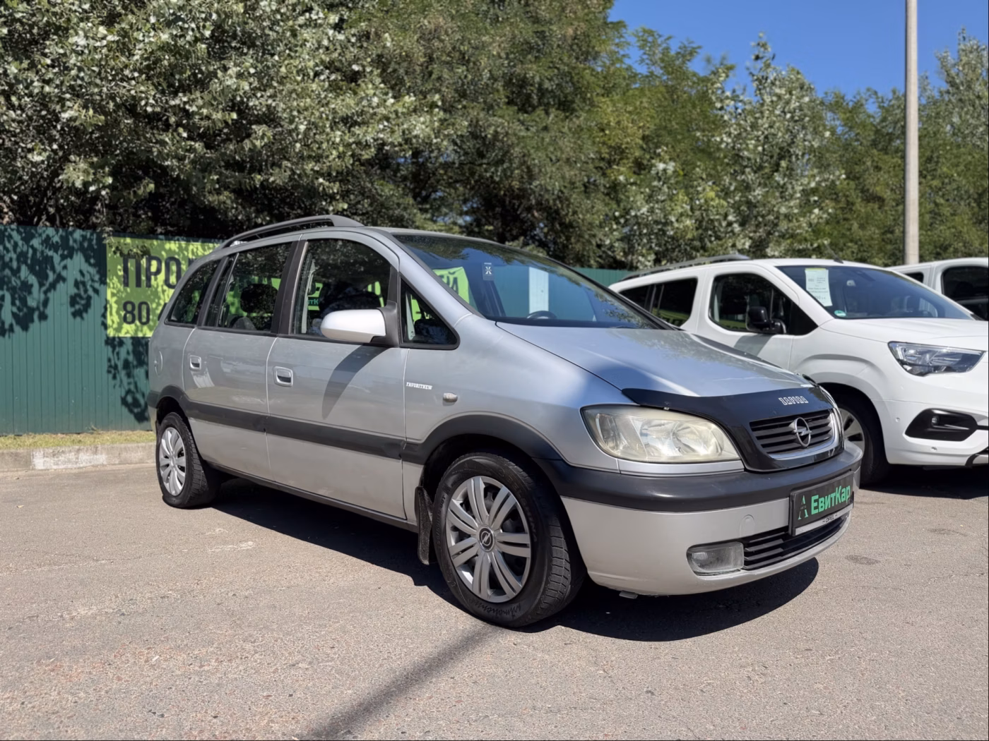 Opel Zafira фото 4