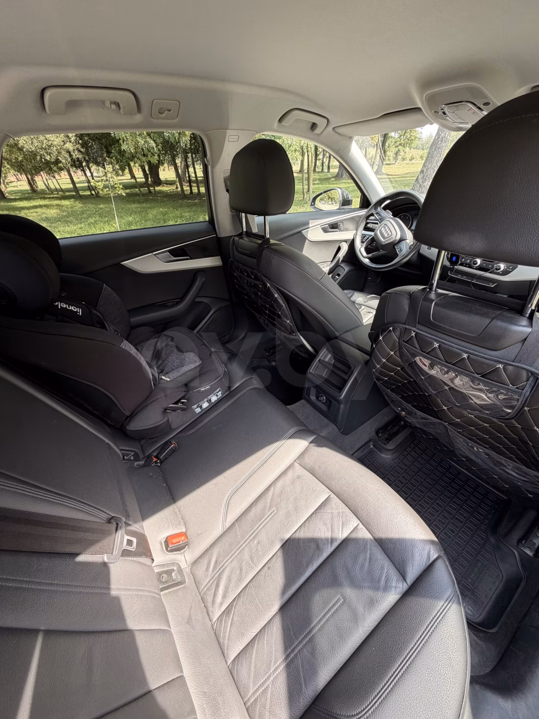 Audi A4 фото 11