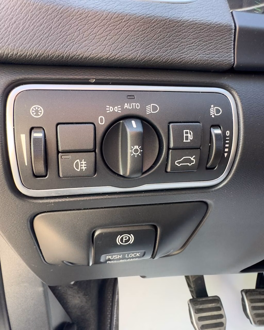 Volvo V60 фото 15
