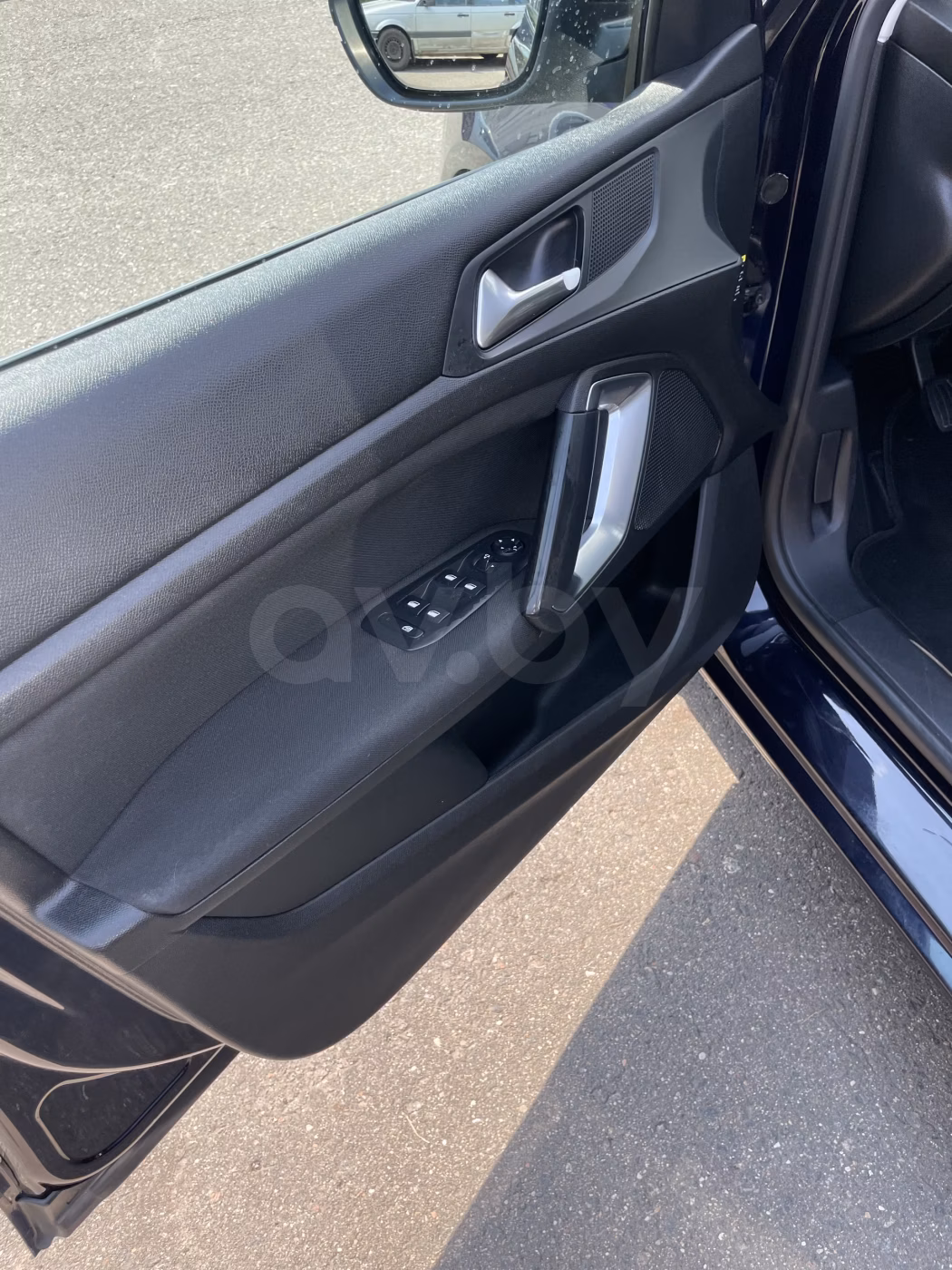 Peugeot 308 фото 12