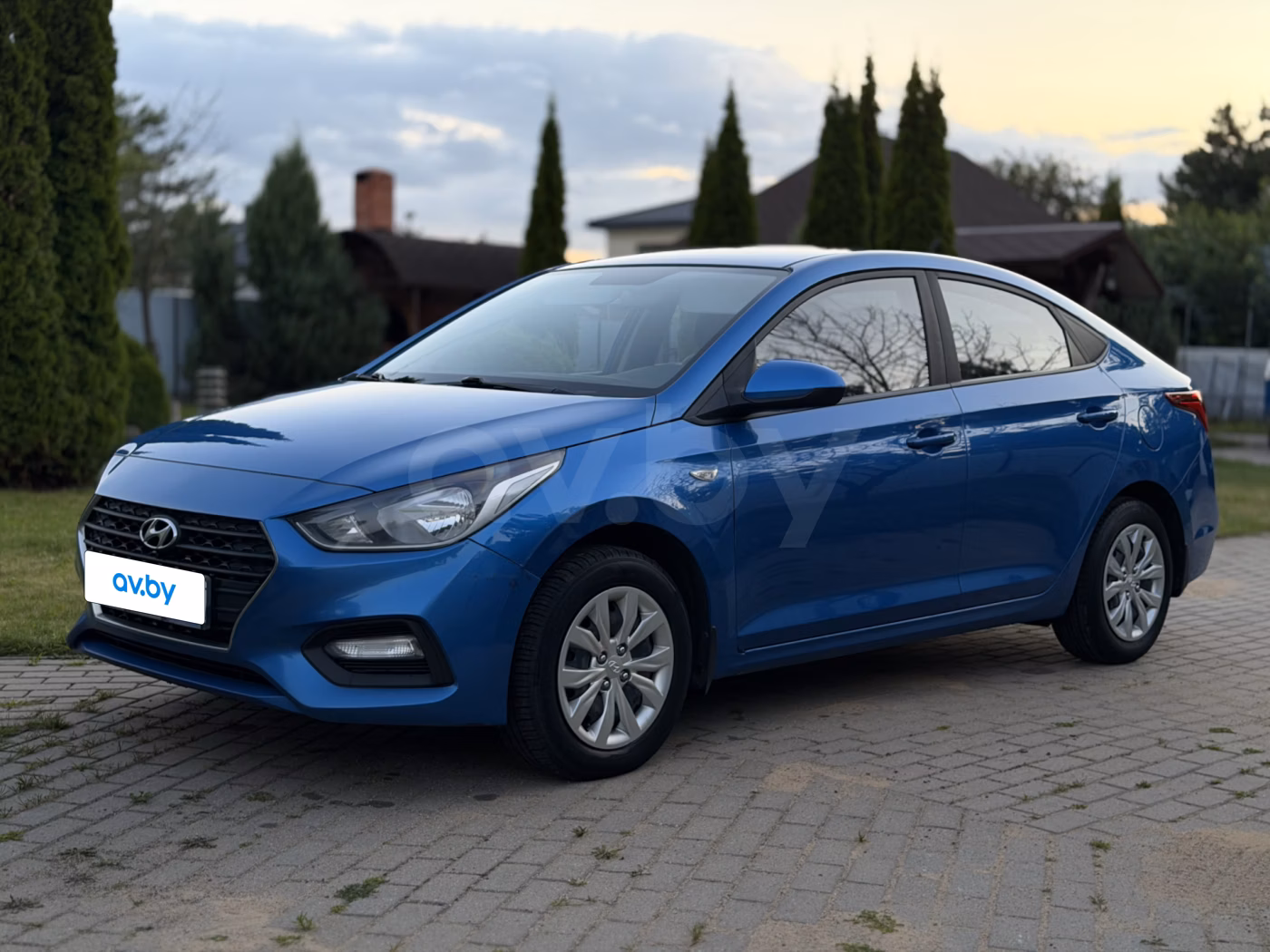 Hyundai Accent фото 2