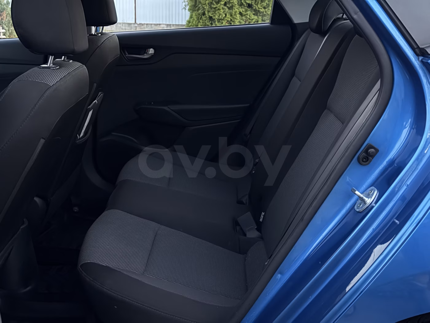 Hyundai Accent фото 6