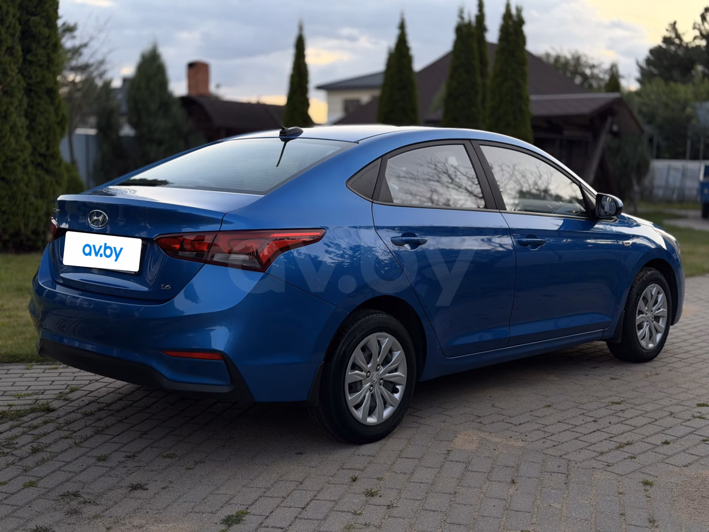Hyundai Accent фото 4