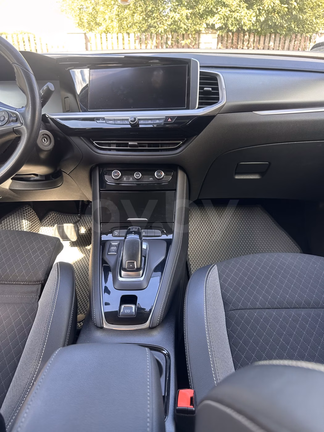 Opel Grandland X фото 30