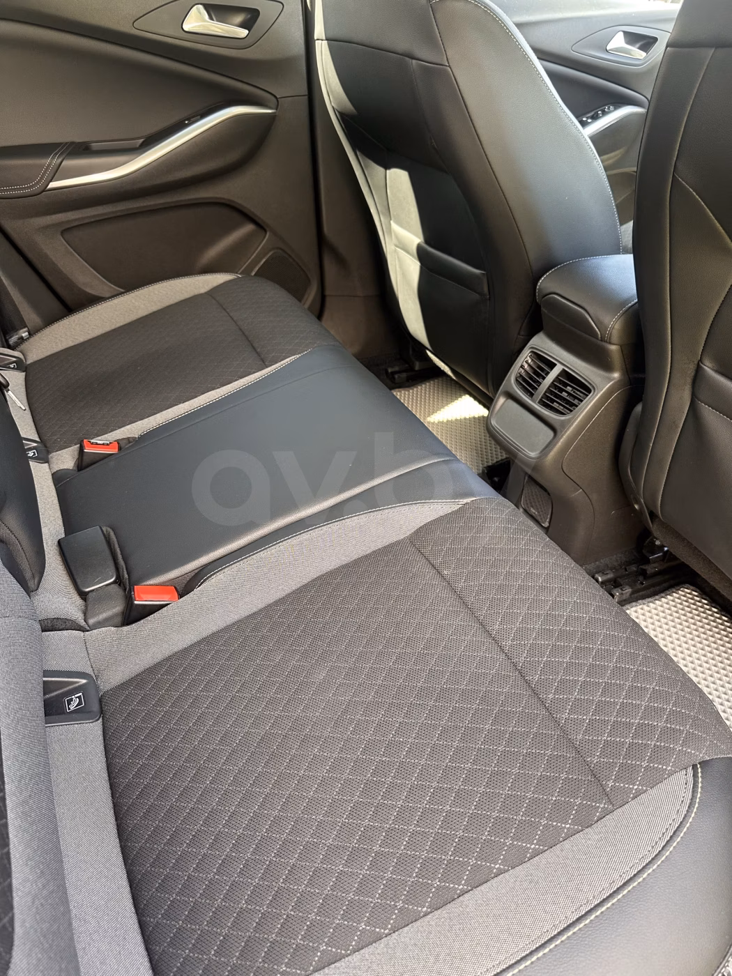 Opel Grandland X фото 25