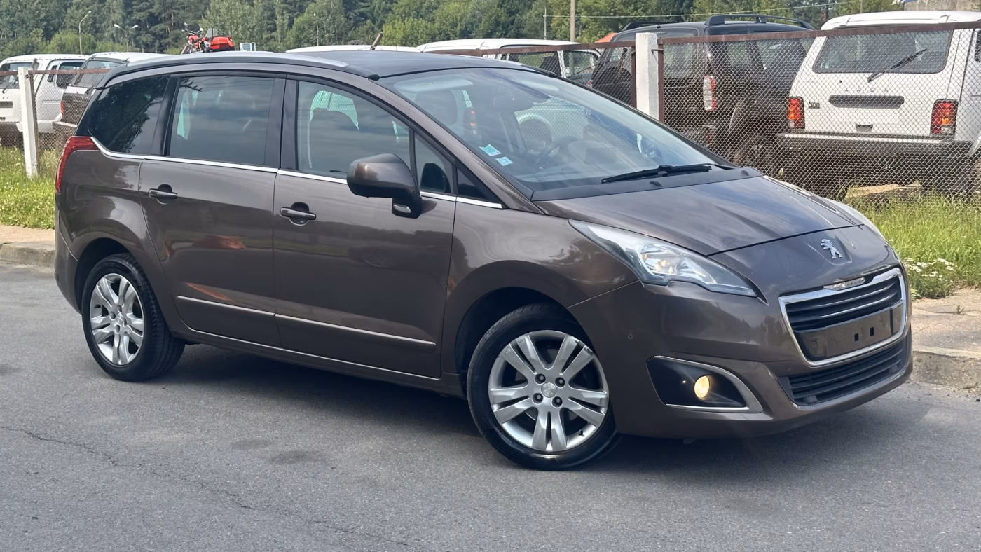 Peugeot 5008 фото 7