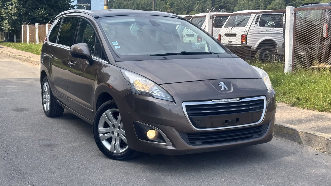 Peugeot 5008 фото 11