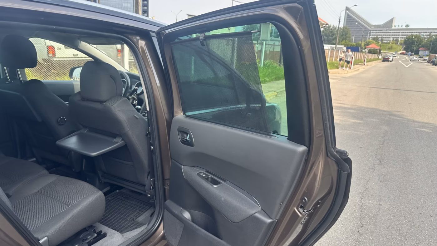 Peugeot 5008 фото 16