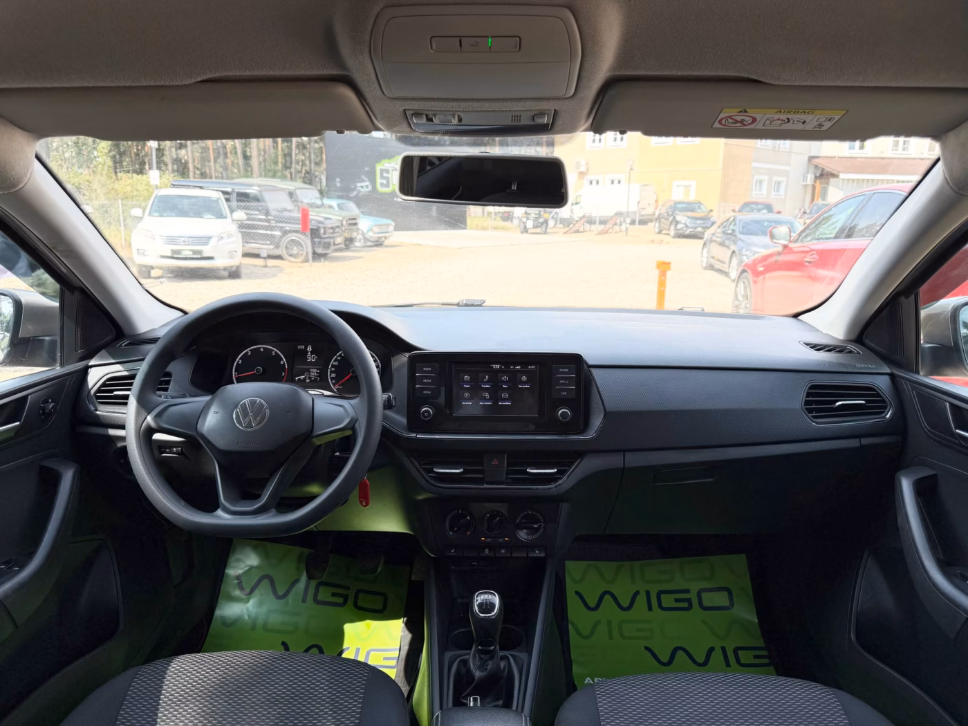 Volkswagen Polo Sedan фото 10