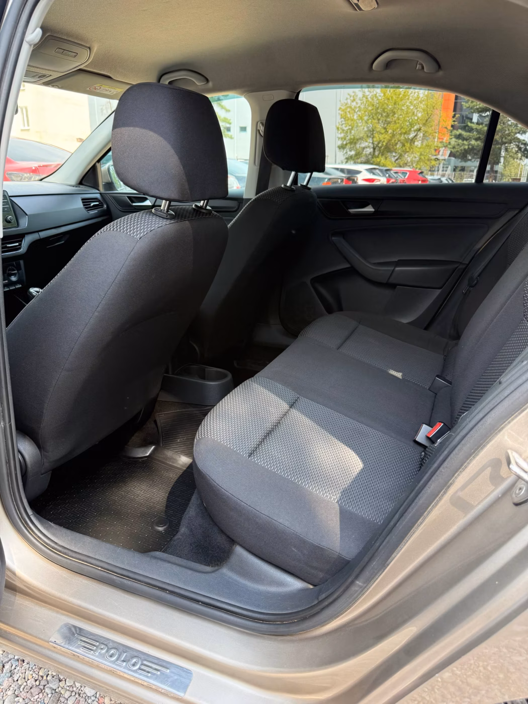 Volkswagen Polo Sedan фото 13
