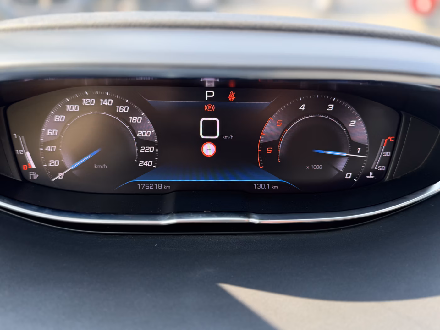 Peugeot 5008 фото 19