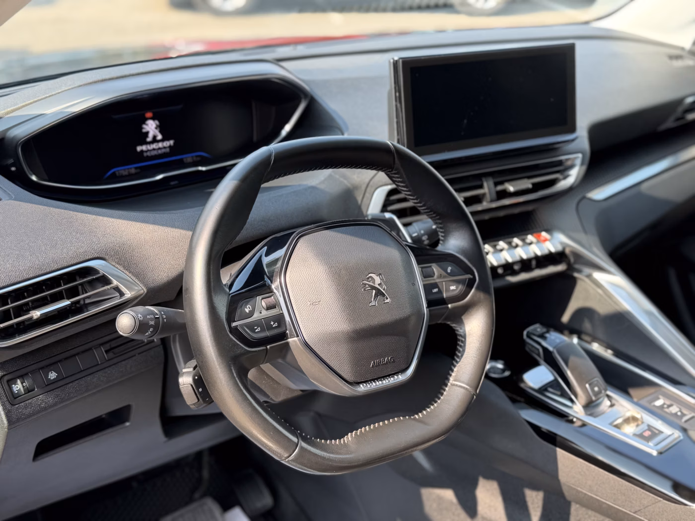 Peugeot 5008 фото 18