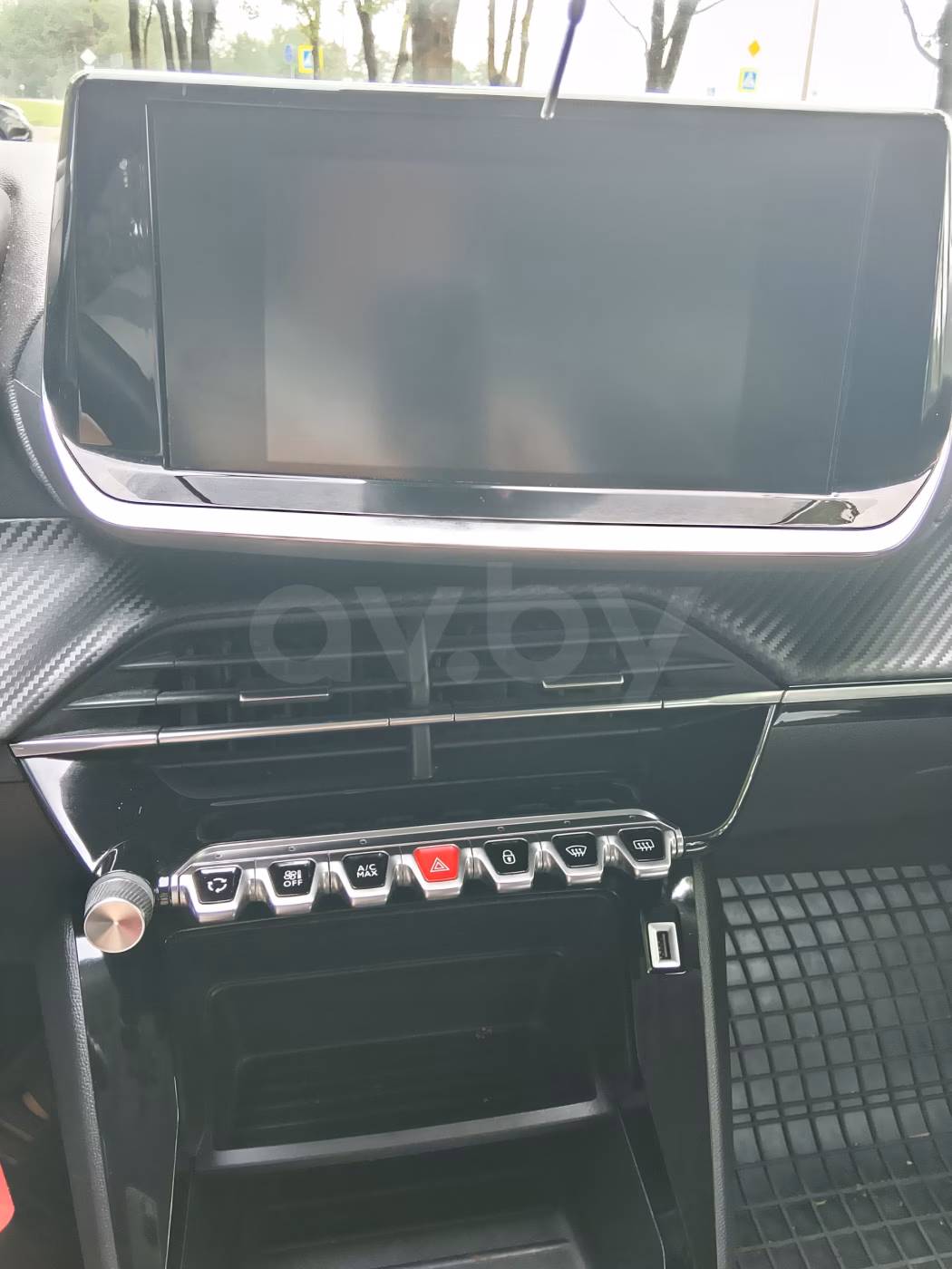 Peugeot 2008 фото 14
