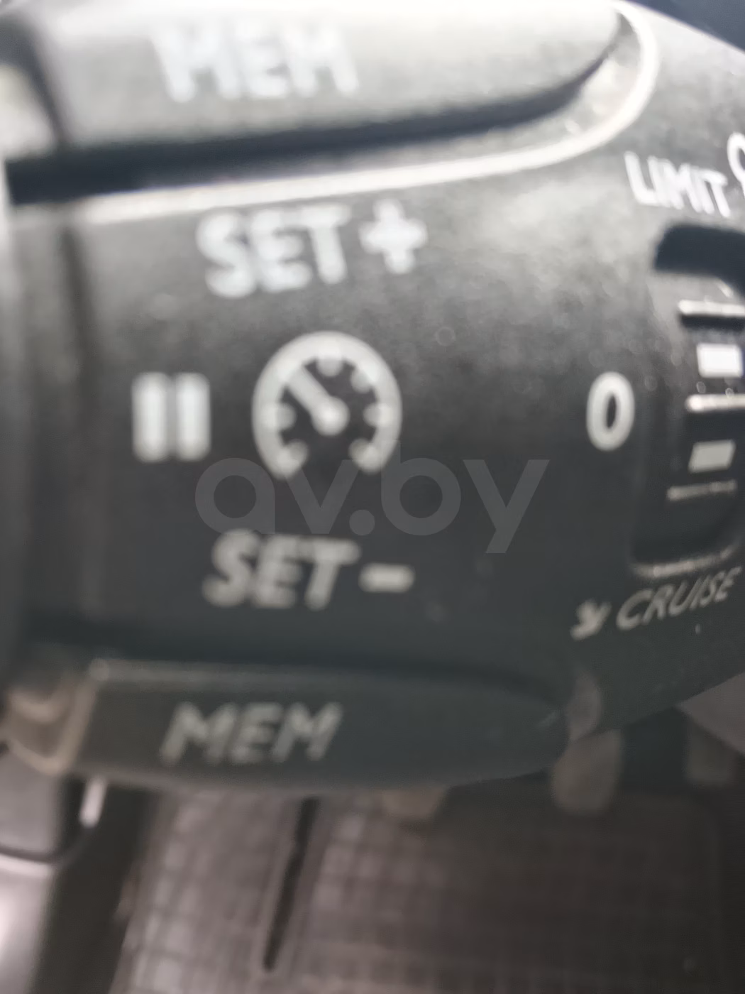 Peugeot 2008 фото 8