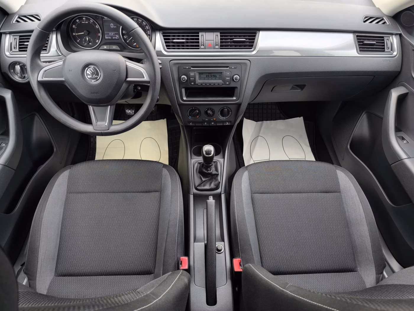 Skoda Rapid фото 15
