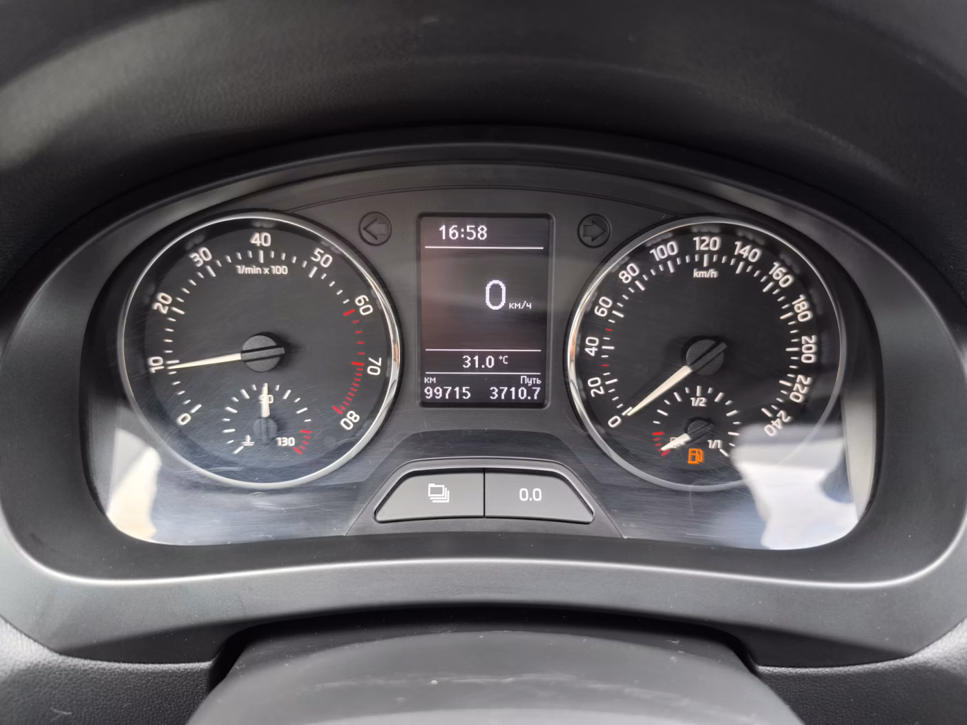 Skoda Rapid фото 17