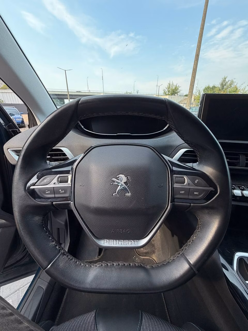 Peugeot 5008 фото 9