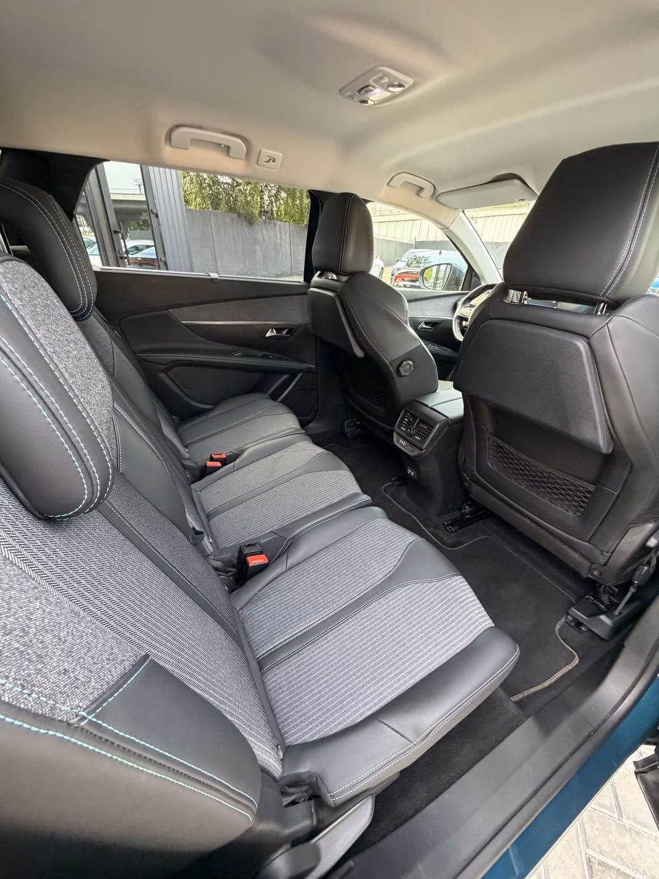 Peugeot 5008 фото 13
