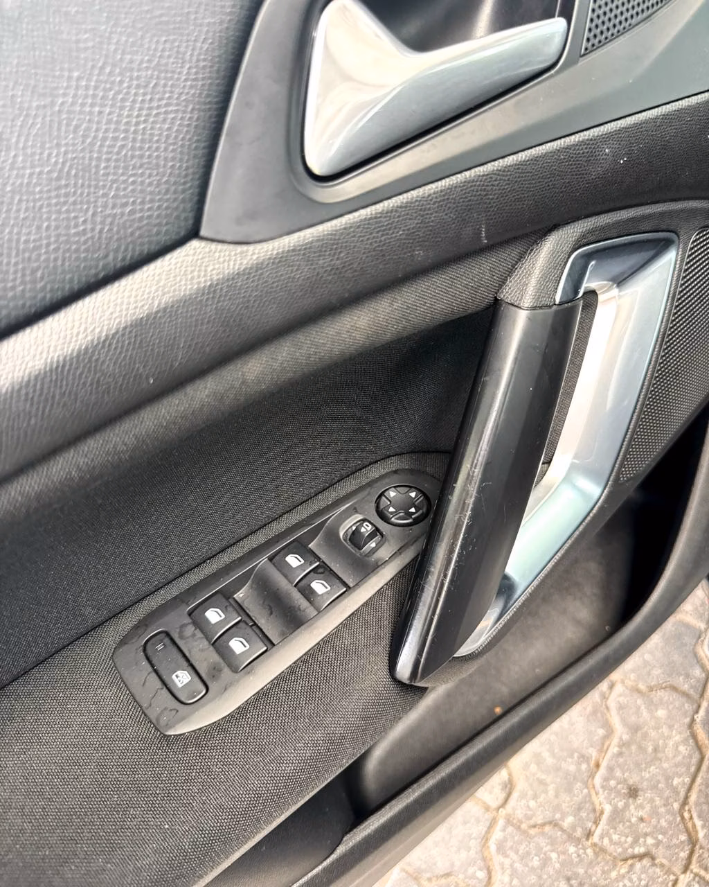 Peugeot 308 фото 9