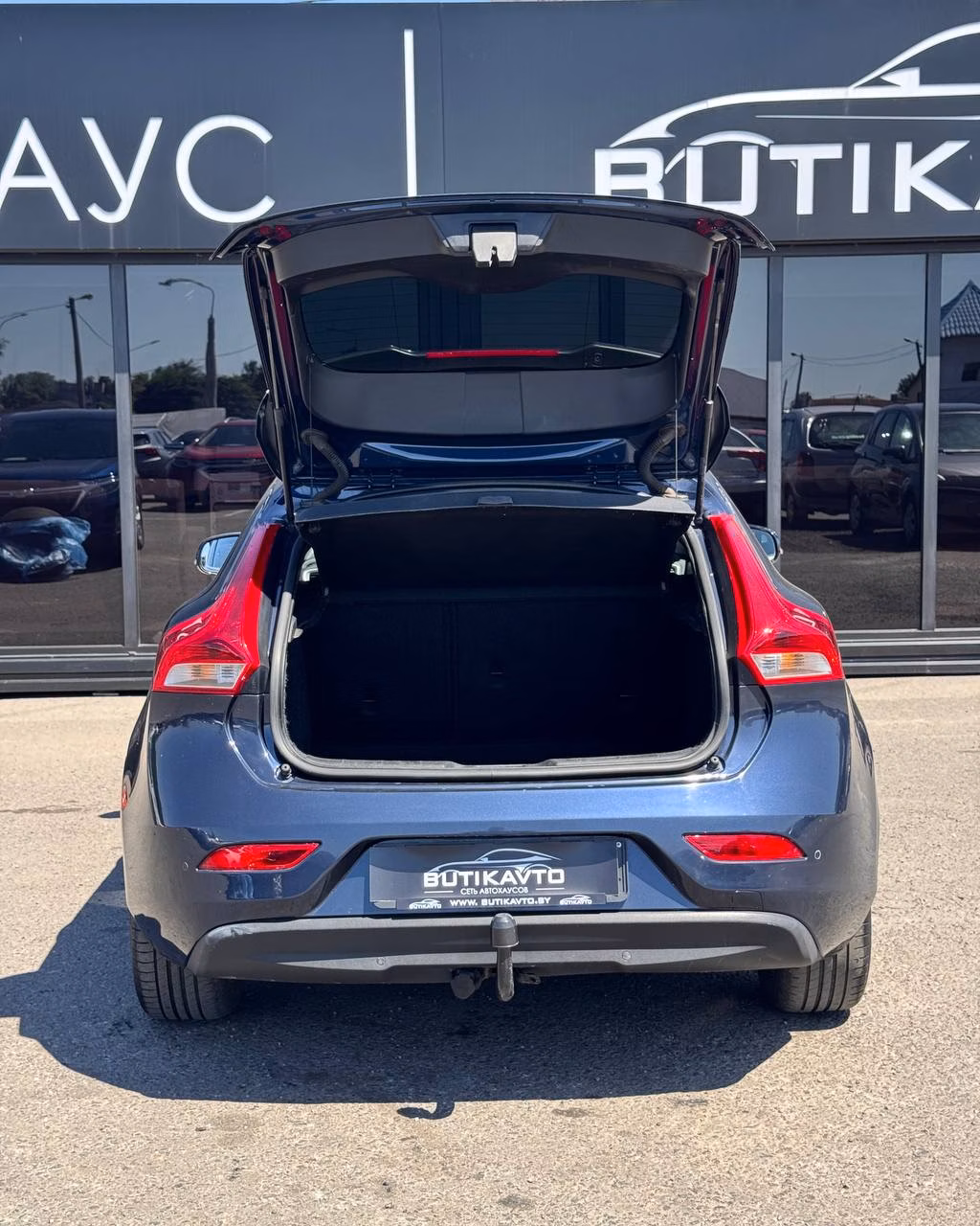 Volvo V40 фото 12