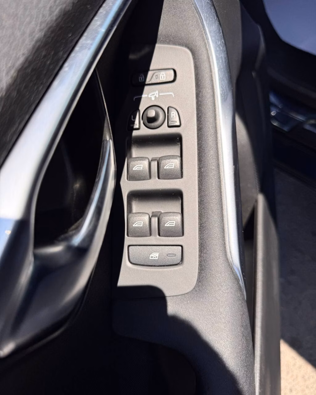Volvo V40 фото 20