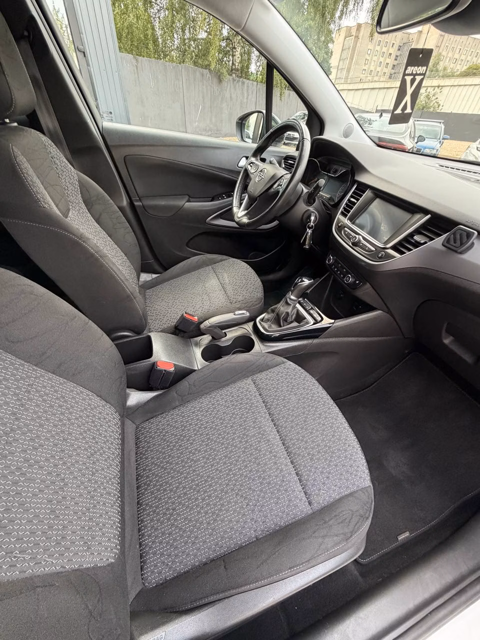 Opel Crossland X фото 13