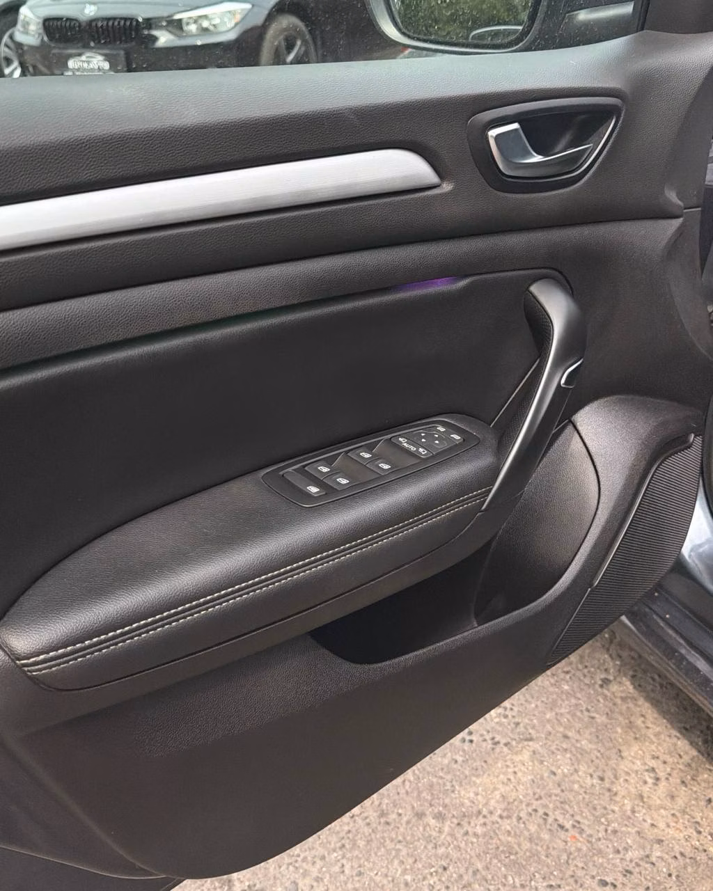 Renault Megane фото 9