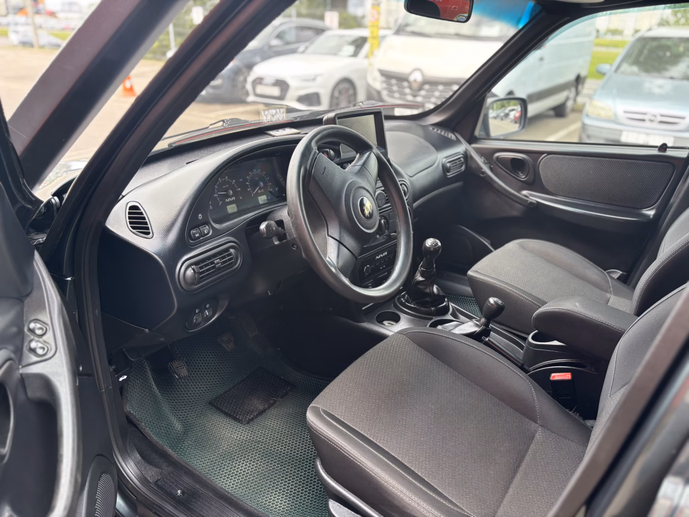 Chevrolet Niva фото 10