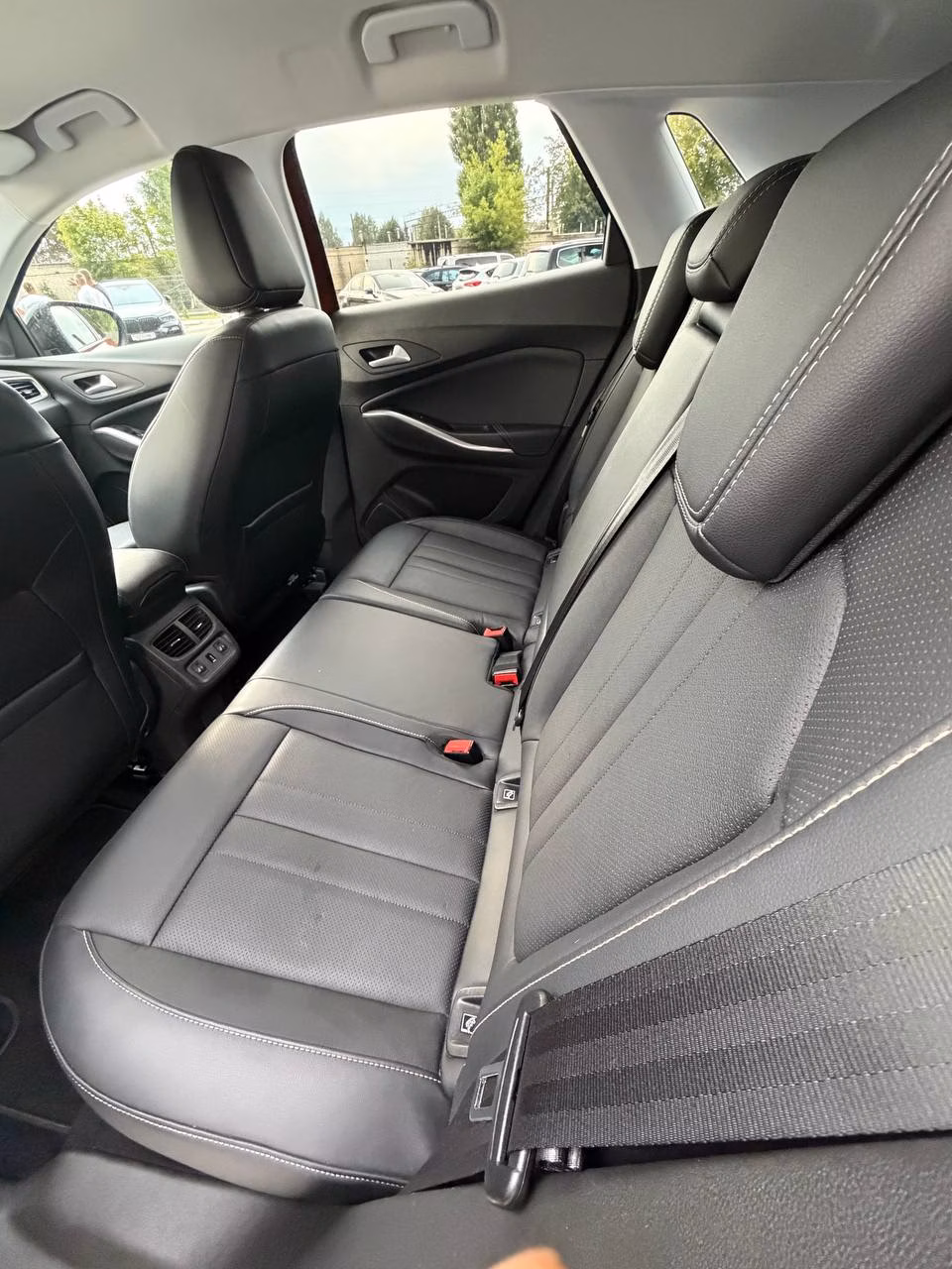 Opel Grandland X фото 11