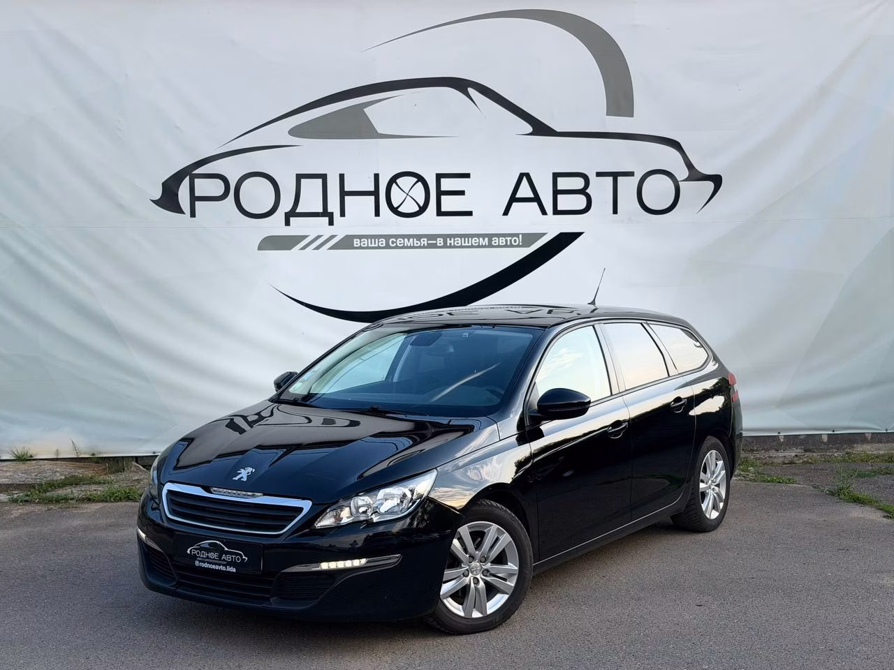 Peugeot 308 фото 3